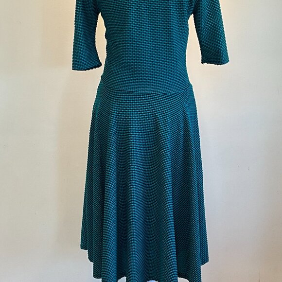 LuLaroe Nicole Dress - Picture 3 of 5